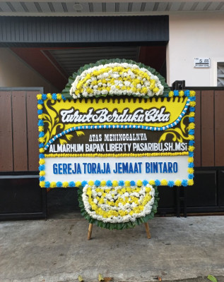 Papan Bunga Duka di Karang Kepuh